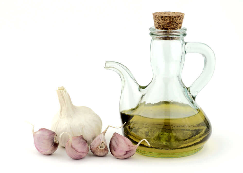 Garlic Extra virgin olive oil 250 ml (glass reusable bottle) - Chef's Sausage